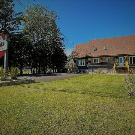 Le Pimbina Bed & Breakfast Mont-Tremblant Exterior photo