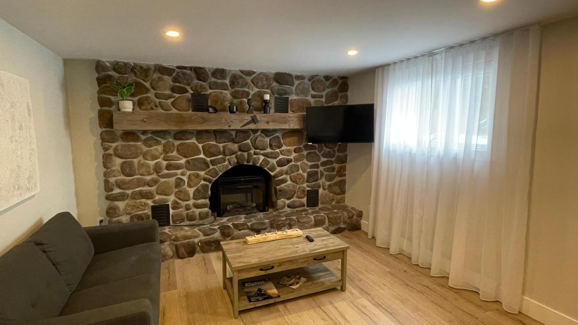 Le Pimbina Bed & Breakfast Mont-Tremblant Exterior photo